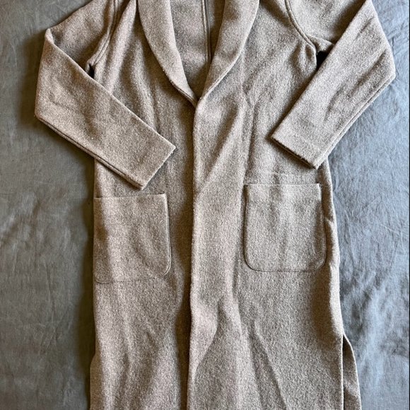 Aritzia | The Group Babaton Slouch Wool Coat - Picture 2 of 2